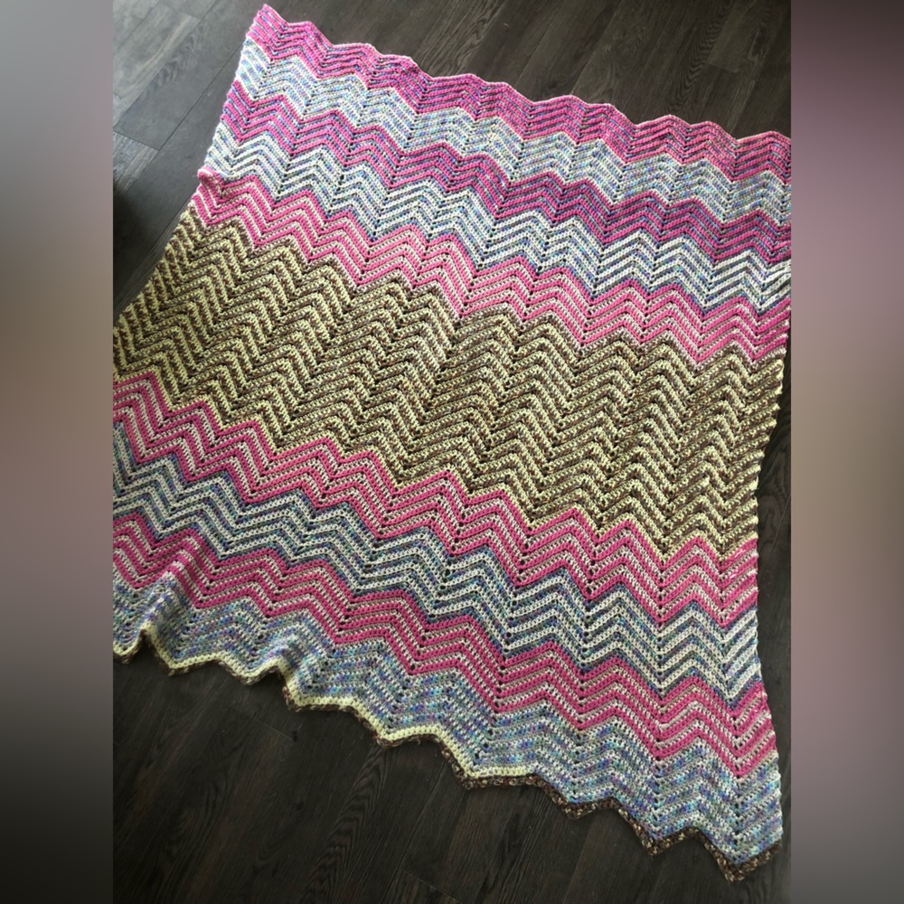 Handmade Crotchet Pink Blue Cream Throw Blanket - Picture 3 of 3